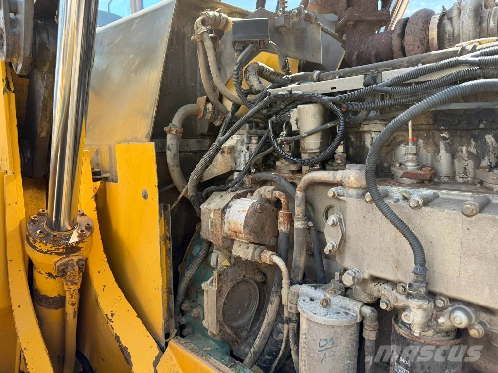 Volvo EL 70 C 反鏟裝載機
