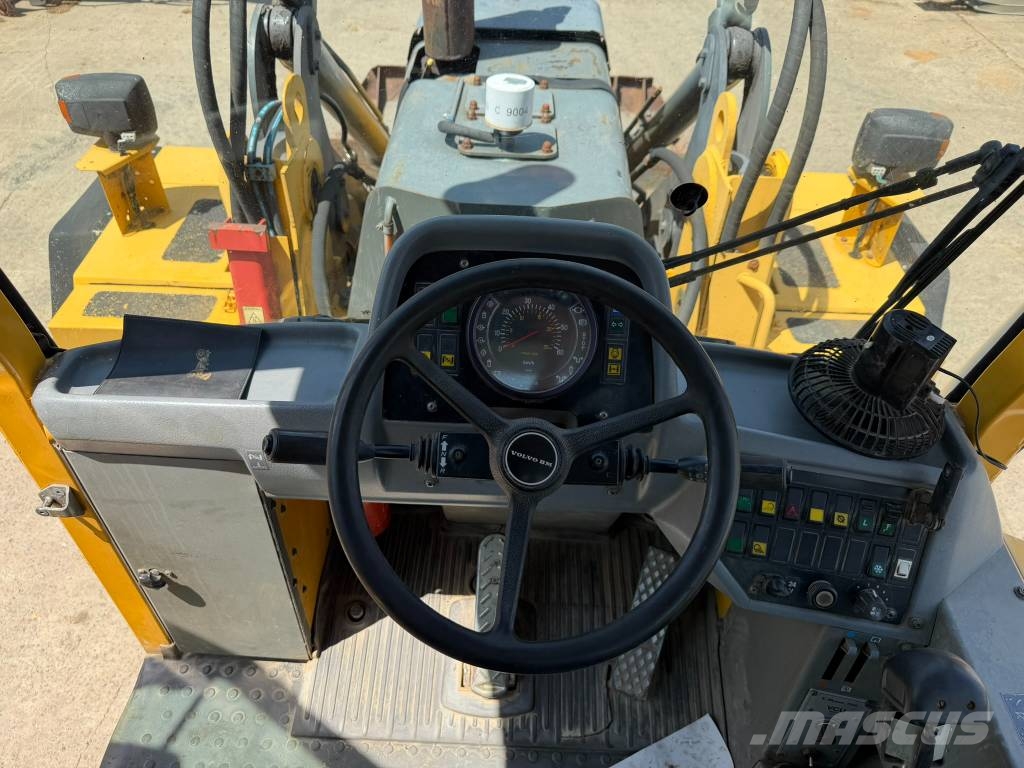 Volvo EL 70 C 反鏟裝載機