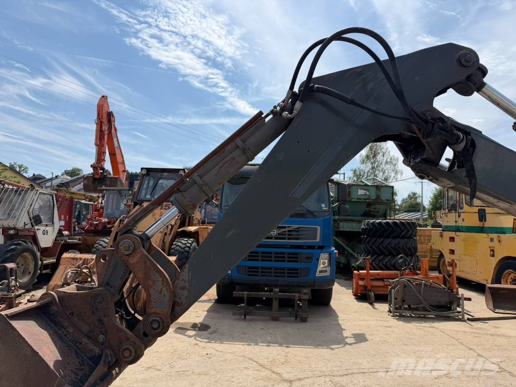 Volvo EL 70 C 反鏟裝載機