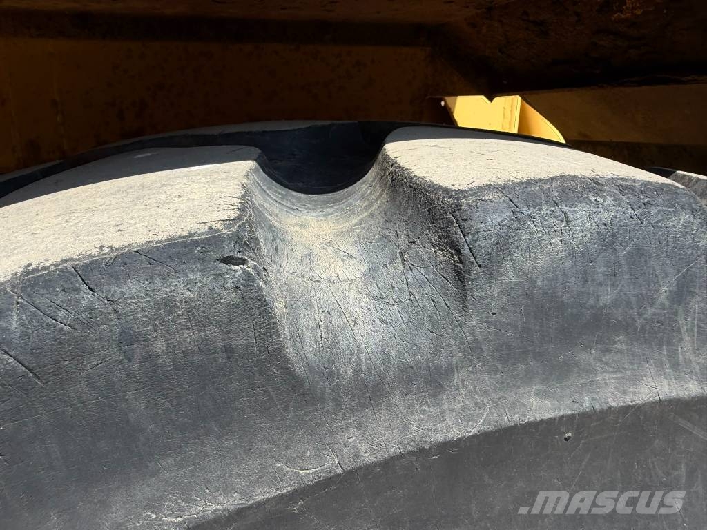 Volvo EL 70 C 反鏟裝載機