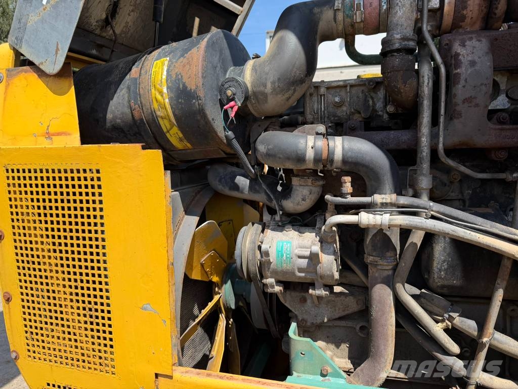 Volvo EL 70 C 反鏟裝載機