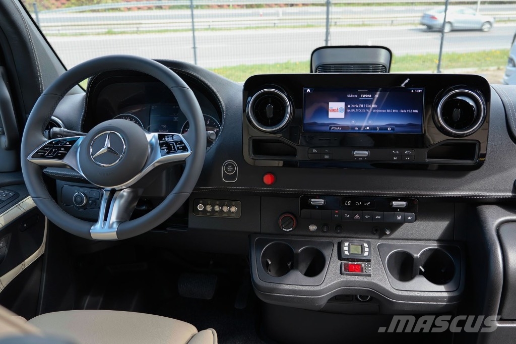 Mercedes-Benz Mercedes-Benz Sprinter 519CDI - Luxury minibus Autobuses tipo pullman