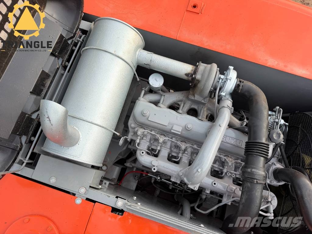 Hitachi EX 200 Гусеничні екскаватори