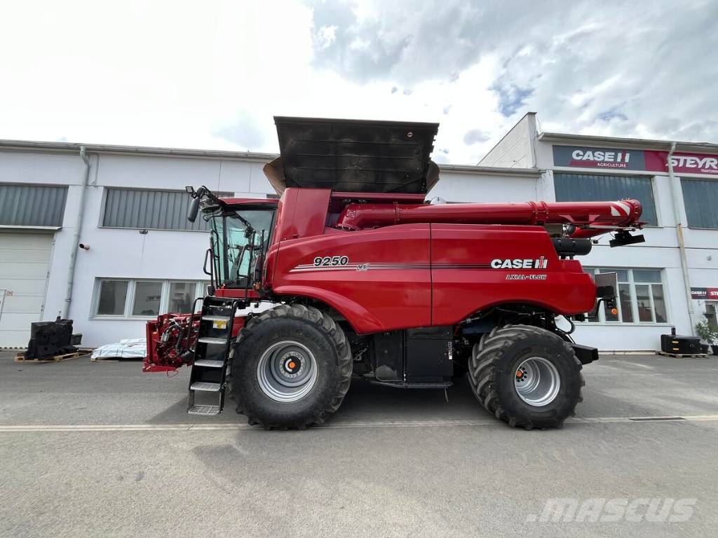 Case IH AF 9250 Sklízecí mlátičky