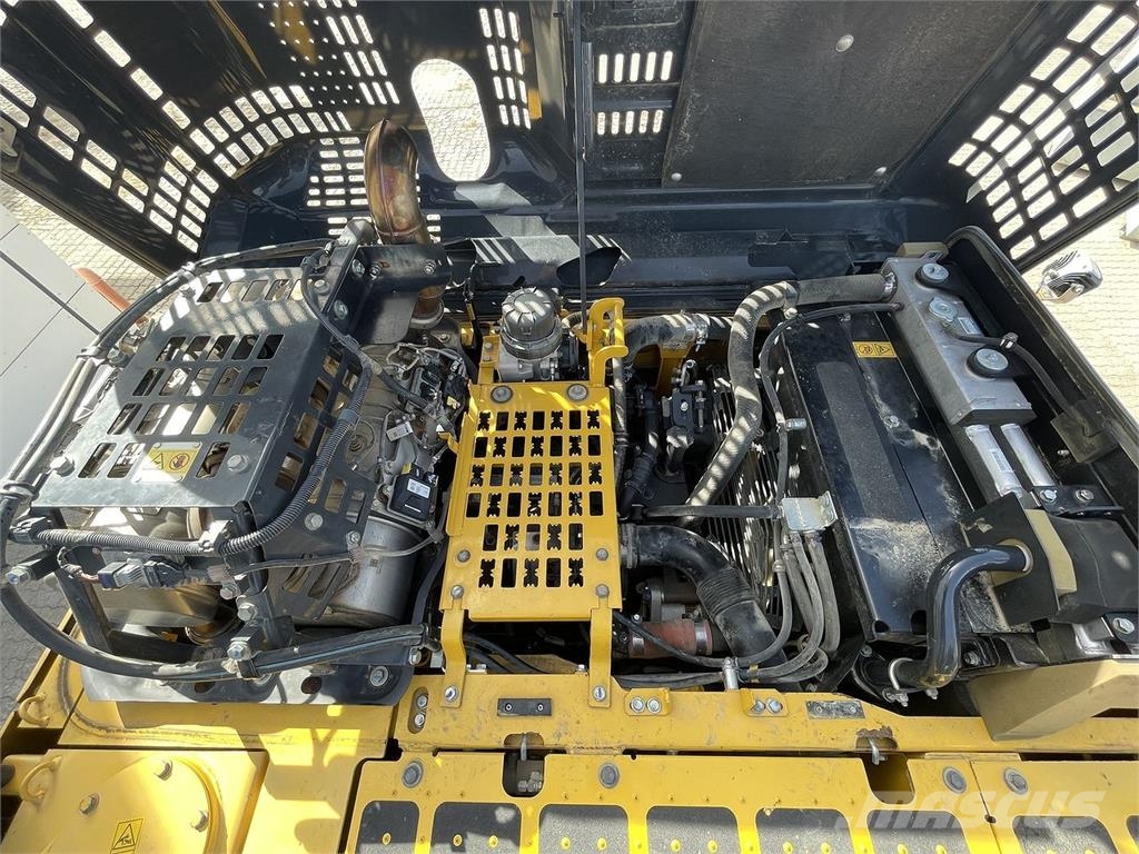 Komatsu PC290LC-11EO حفارات زحافة