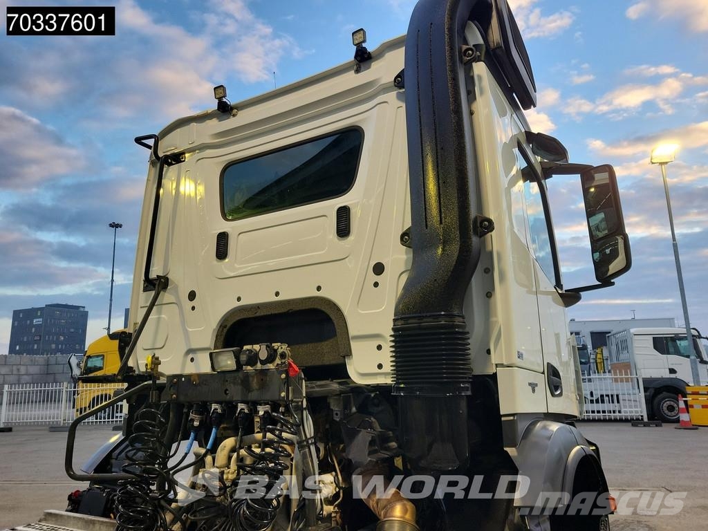 Mercedes-Benz Arocs 1845 4X4 ClassicSpace 4x4 Hydro Big Axle PTO Vlačilci