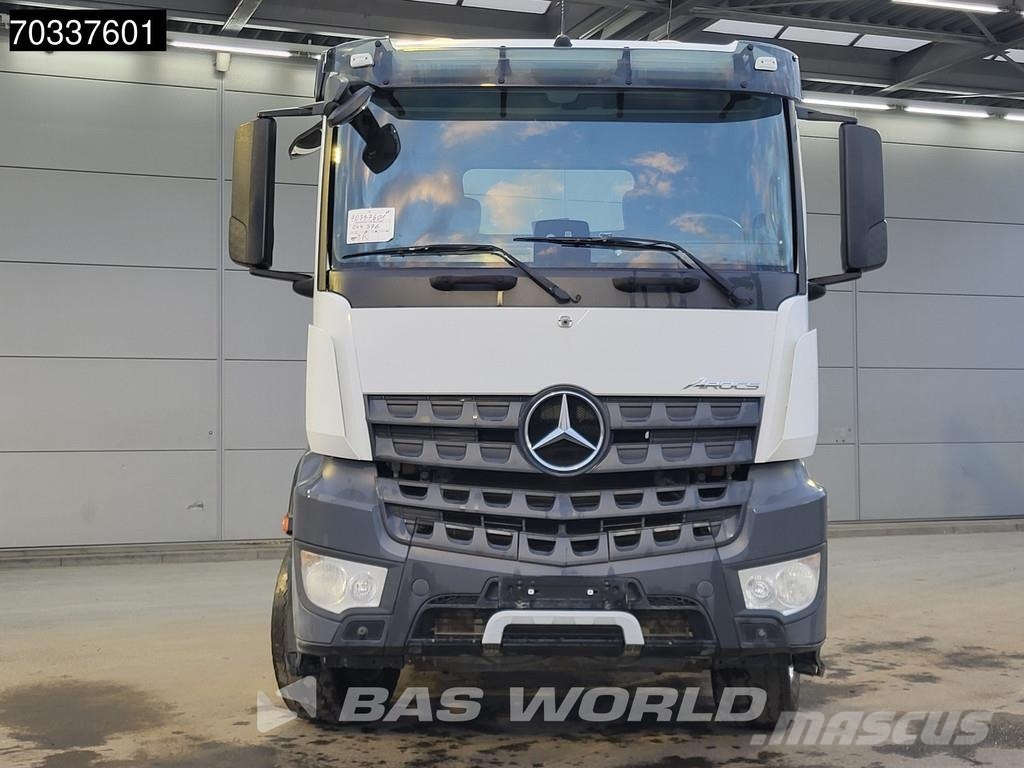 Mercedes-Benz Arocs 1845 4X4 ClassicSpace 4x4 Hydro Big Axle PTO Vlačilci