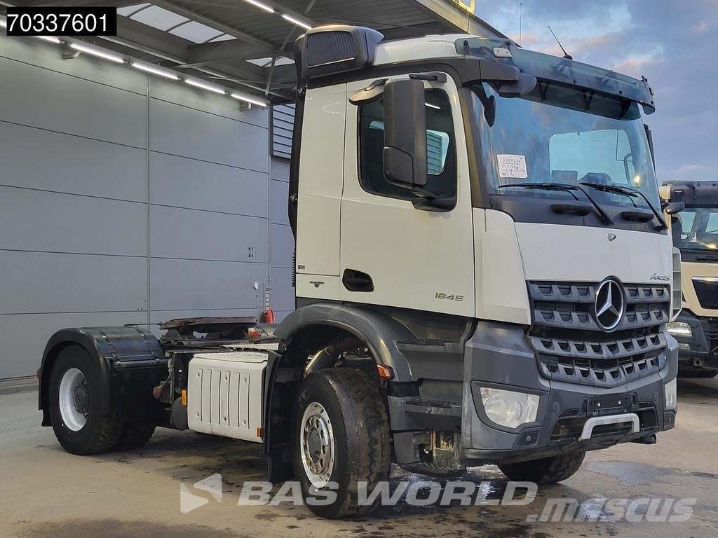 Mercedes-Benz Arocs 1845 4X4 ClassicSpace 4x4 Hydro Big Axle PTO Vlačilci