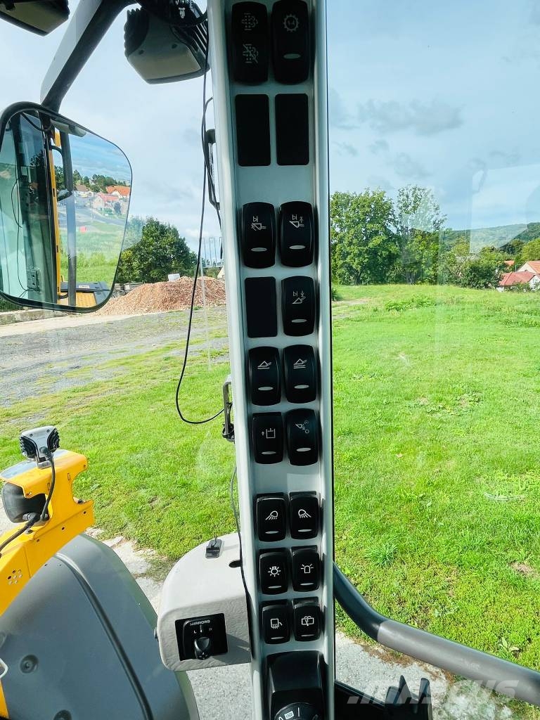 Volvo L 120 H Incarcator pe pneuri