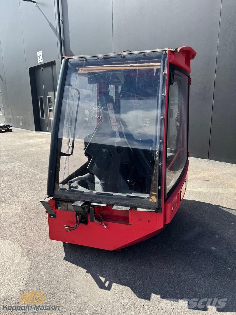 Valmet 911.4 Used/Beg 駕駛室與內部
