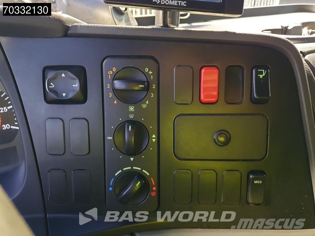 Mercedes-Benz Atego 1218 4X2 12tonner 1500kg Ladebordwand Manual Furgoonautod