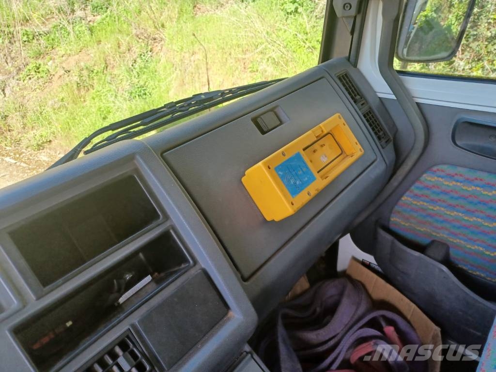 Renault Midliner 车载式高空作业车