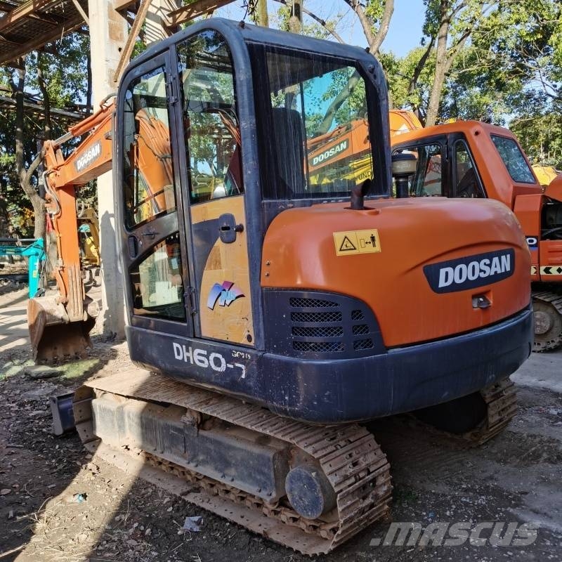 Doosan DH60-7 حفارات صغيرة أقل من 7 طن (حفارات صغيرة)