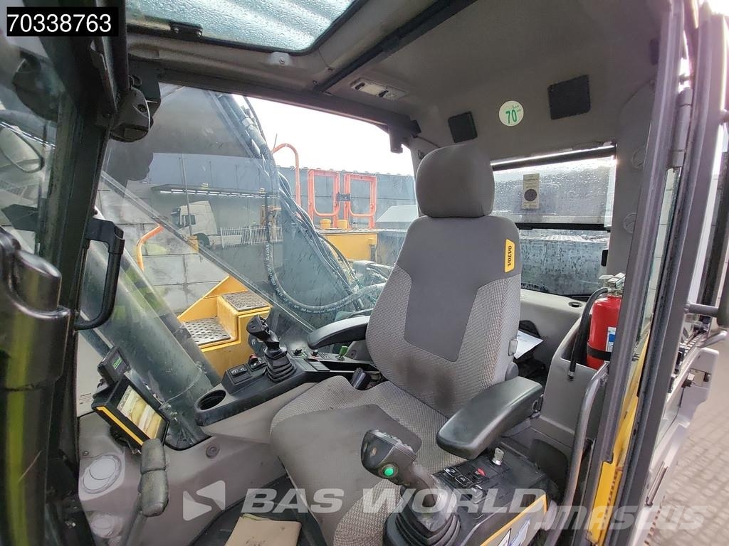 Volvo EC250 E L Excavadoras de cadenas