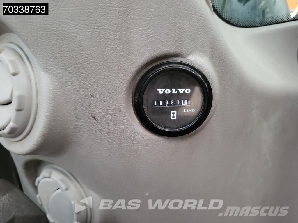 Volvo EC250 E L Excavadoras de cadenas