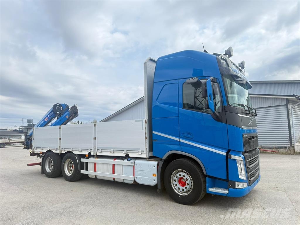 Volvo FH540 6x4 Vlakke laadvloer met kraan
