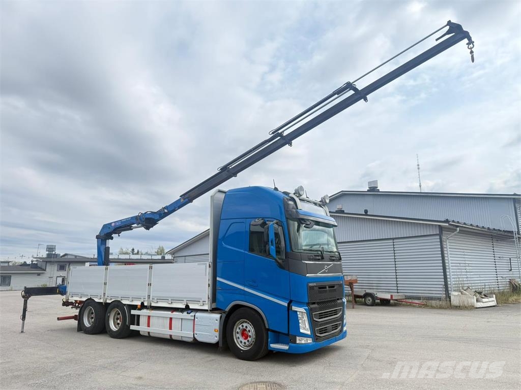 Volvo FH540 6x4 Vlakke laadvloer met kraan