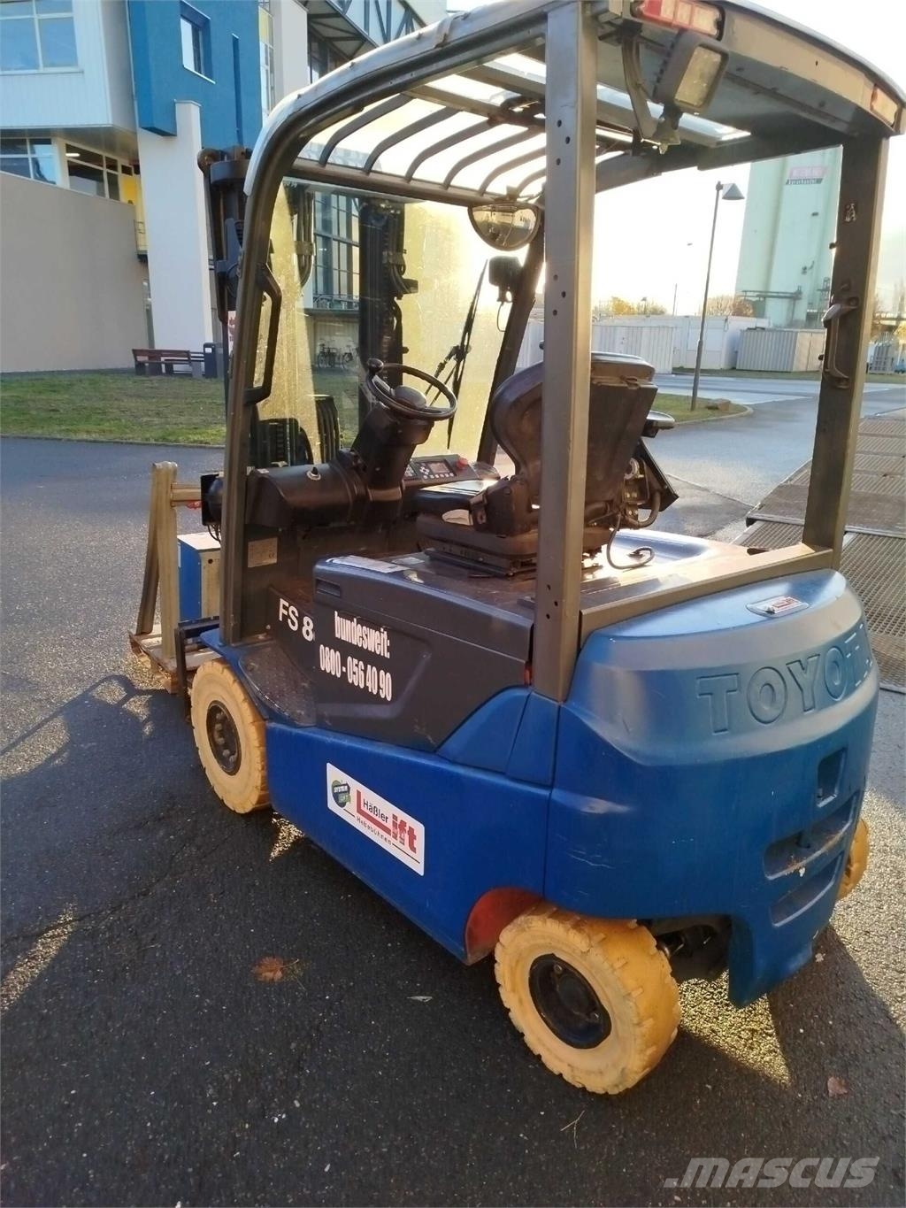 Toyota Bj 2015 Електронавантажувачі