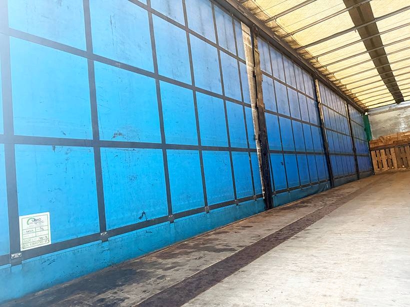 BP TRAILER 3 axle Curtainsider / Planenauflieger Curtainsiderauflieger