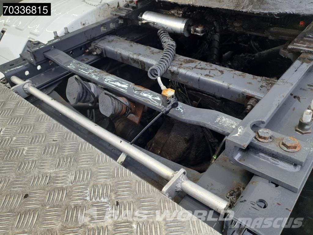 Volvo FH16 750 6X2 Retarder Full-Air 2x Tanks Hydraulic Tractor Units