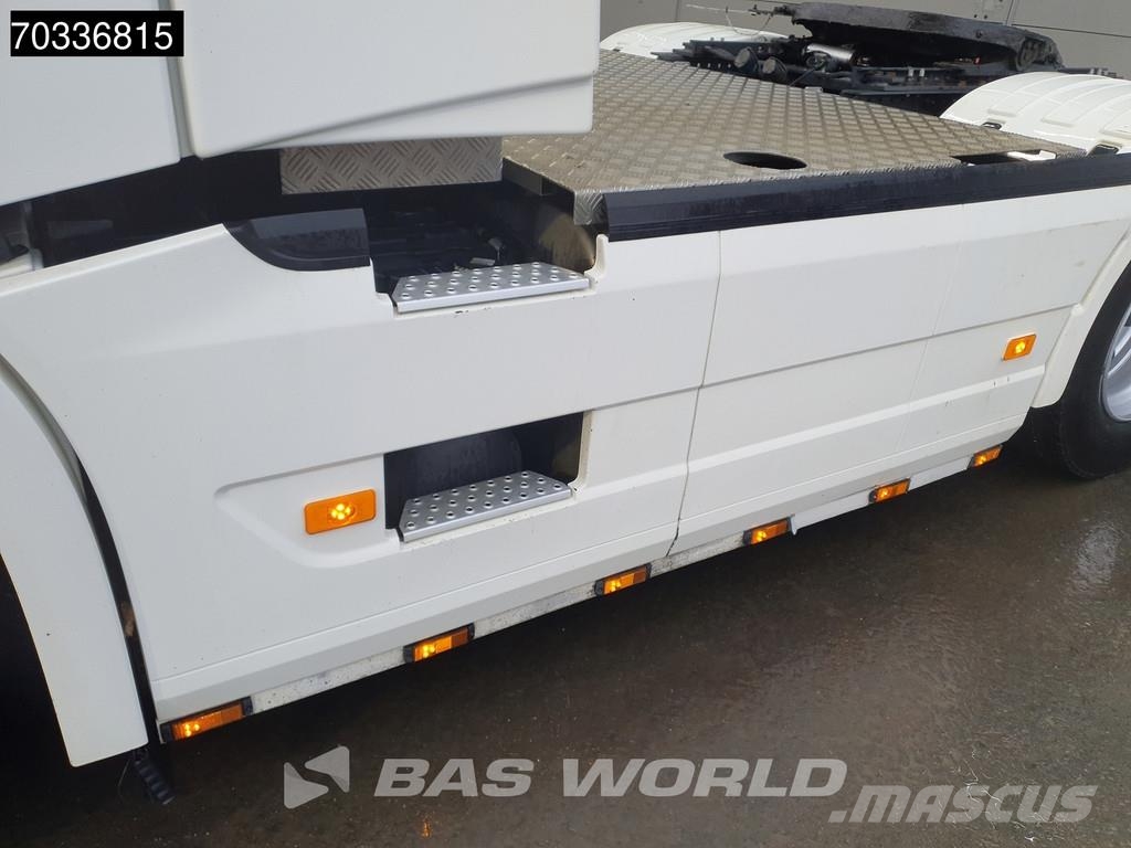 Volvo FH16 750 6X2 Retarder Full-Air 2x Tanks Hydraulic Tractor Units