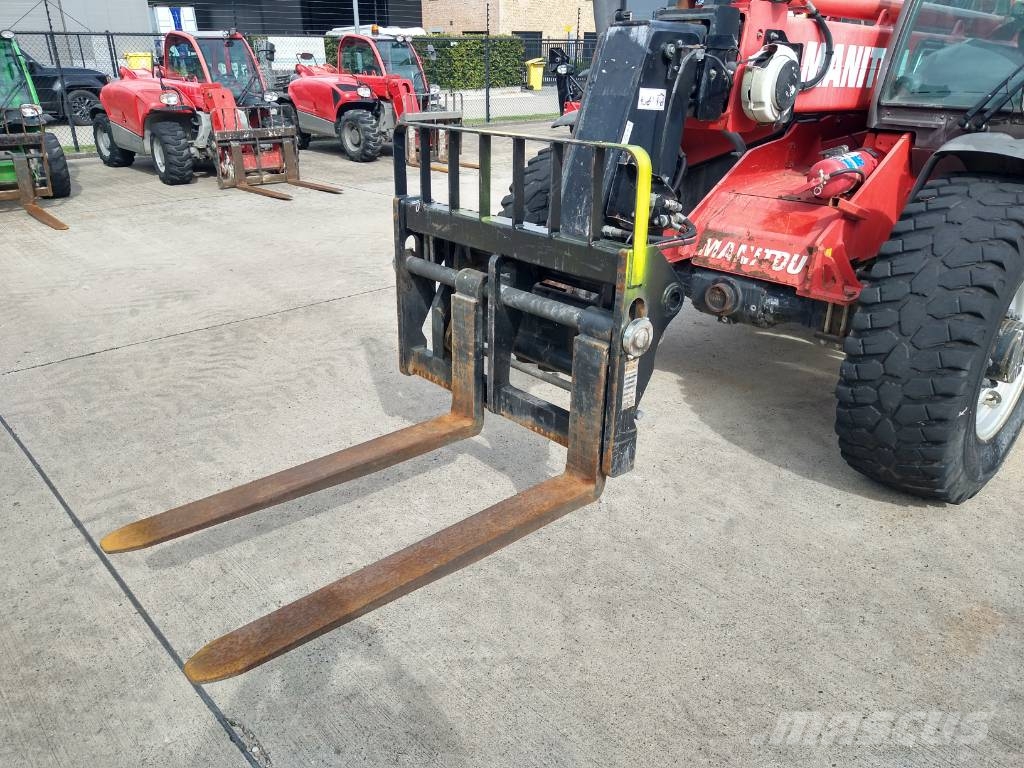 Manitou MT 932 (020) Telescopic handlers