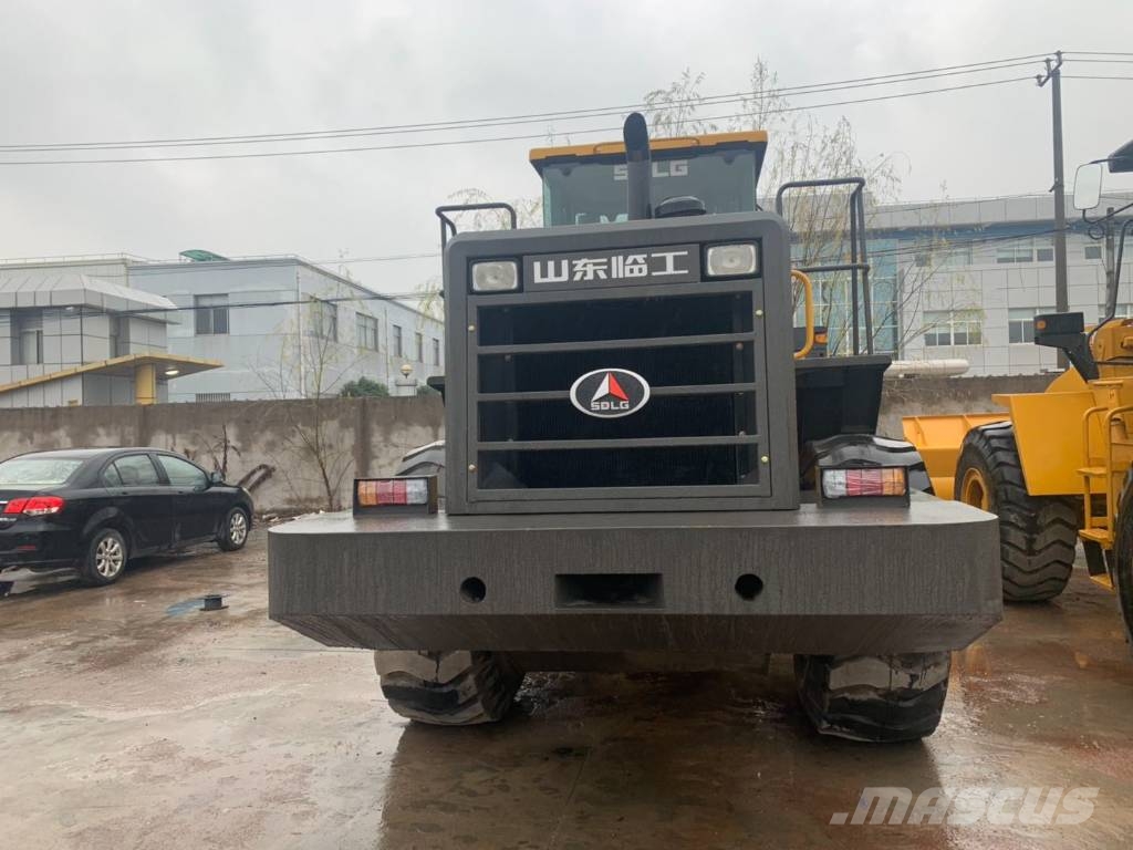 SDLG LG956L Pale gommate
