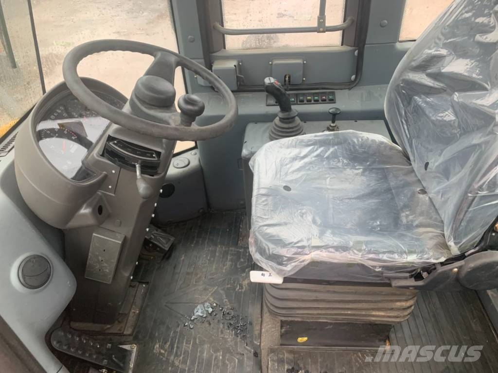 SDLG LG956L Pale gommate