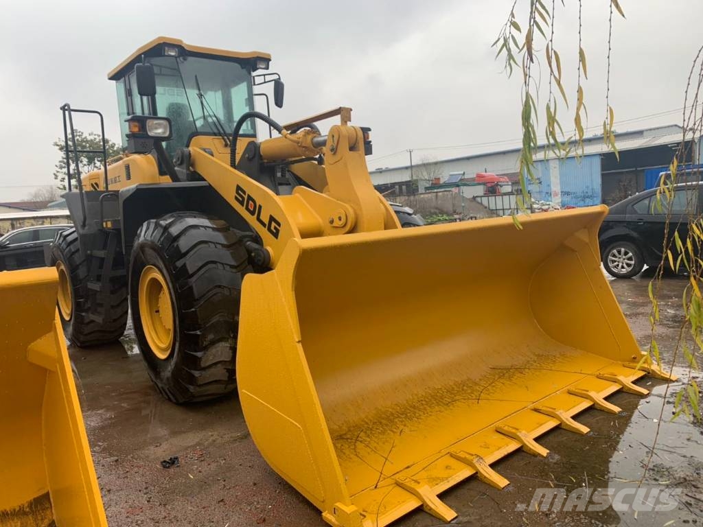 SDLG LG956L Pale gommate