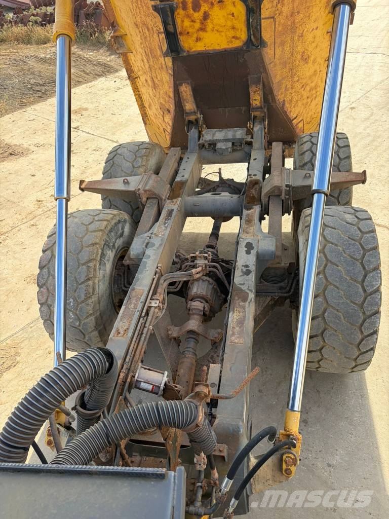 Komatsu HM 350-2 Articulated Haulers