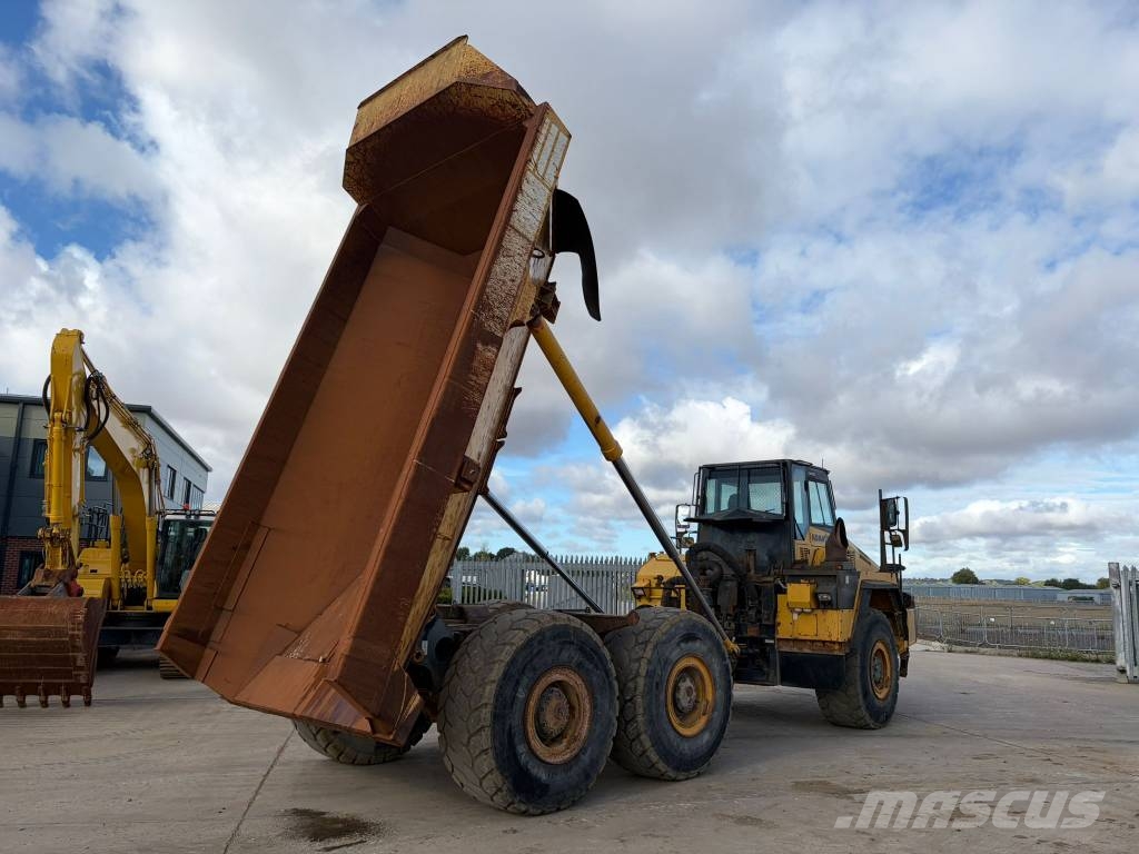 Komatsu HM 350-2 Articulated Haulers