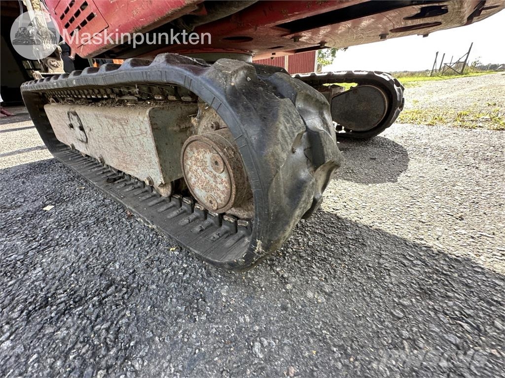 Takuchi TB016 Kāpurķēžu ekskavatori