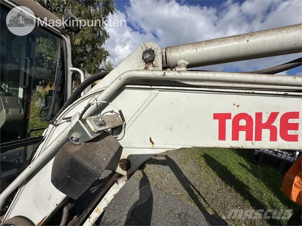 Takuchi TB016 Kāpurķēžu ekskavatori