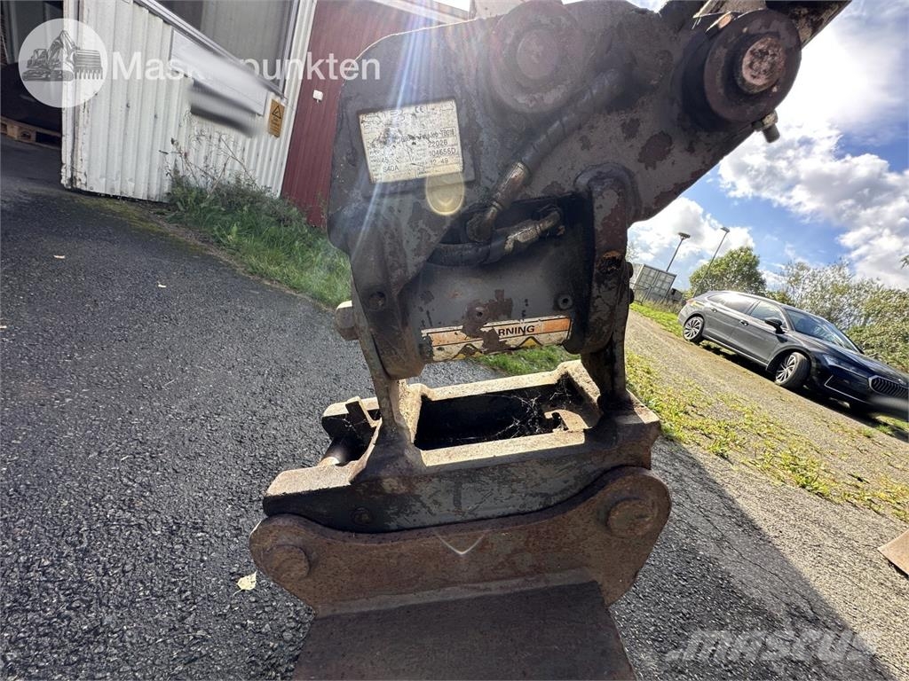 Takuchi TB016 Kāpurķēžu ekskavatori