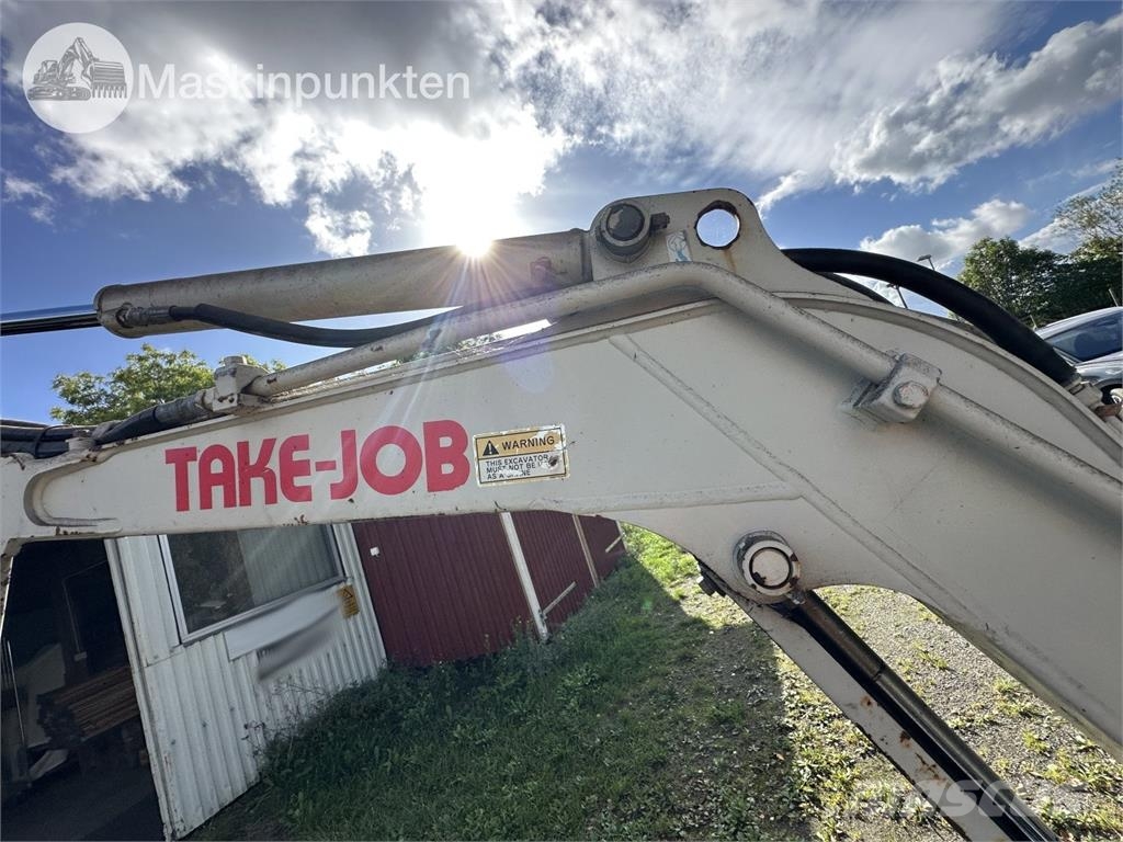 Takuchi TB016 Kāpurķēžu ekskavatori