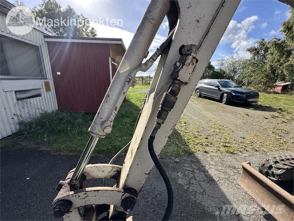 Takuchi TB016 Kāpurķēžu ekskavatori