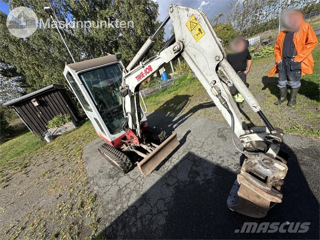 Takuchi TB016 Kāpurķēžu ekskavatori