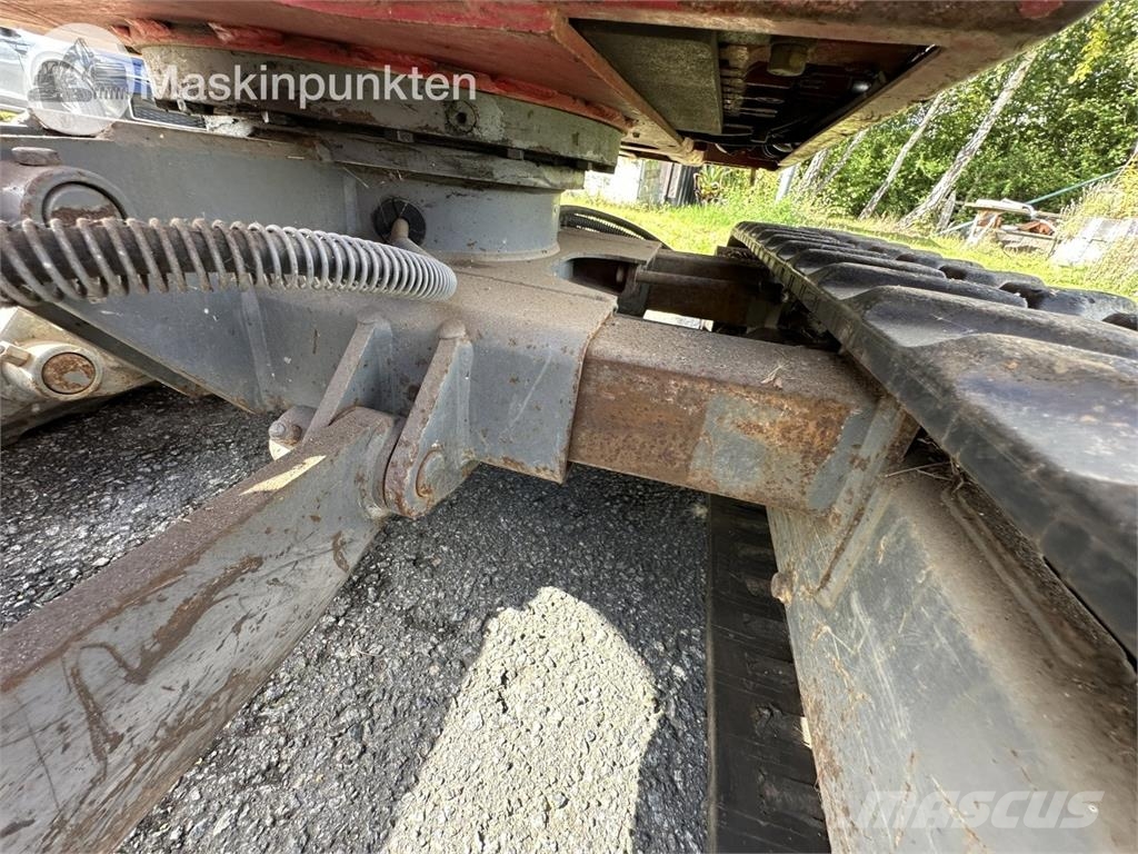 Takuchi TB016 Kāpurķēžu ekskavatori