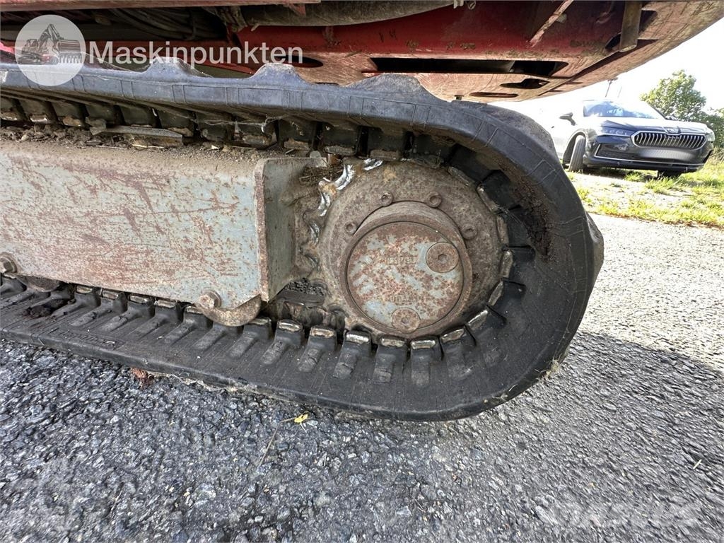 Takuchi TB016 Kāpurķēžu ekskavatori