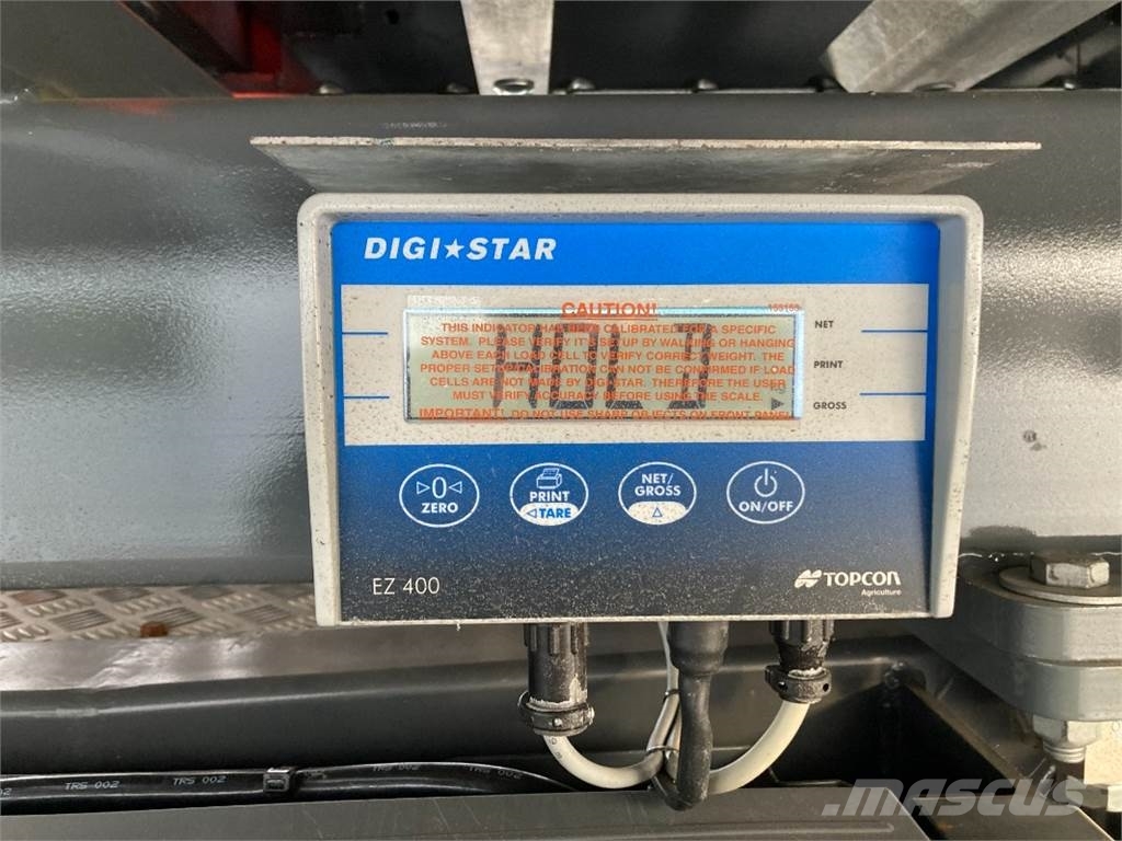 Annaburger MB AROCS 3345 mit Annaburger AW 18.04 Mestverspreider