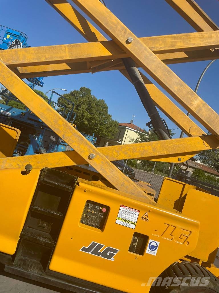 JLG 4394 RT Sakselifter