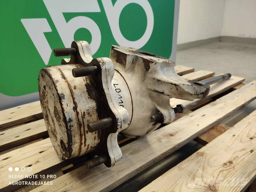 New Holland LB110 portal axle Осі