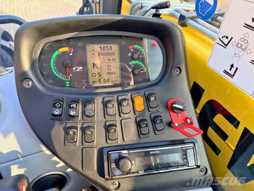 New Holland TH6.36 Plus 4WD Teleskooplaadurid
