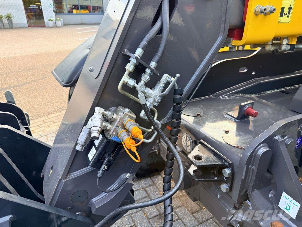 New Holland TH6.36 Plus 4WD Teleskooplaadurid