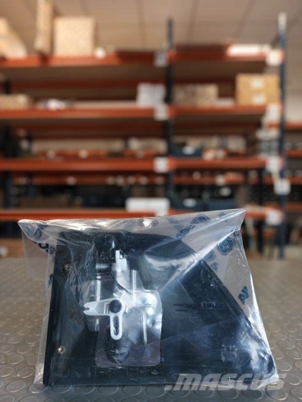 Scania DOOR HANDLE 2371254 Καμπίνες και εσωτερικό