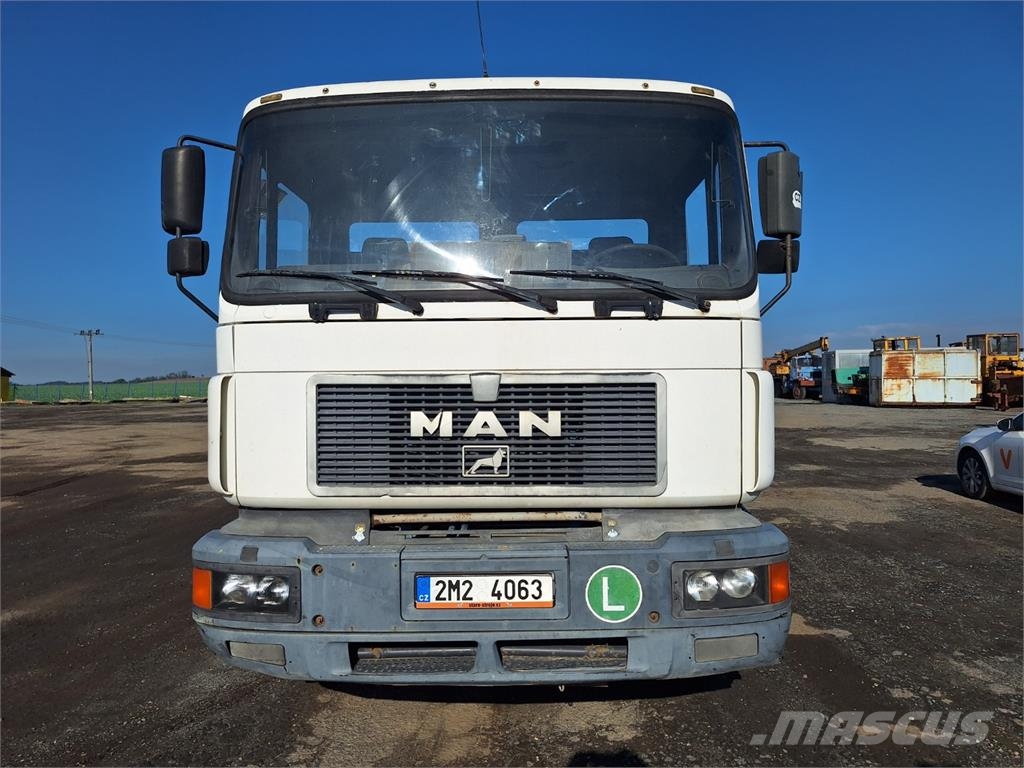 MAN 26.403 6X2 Kamioni-šasije