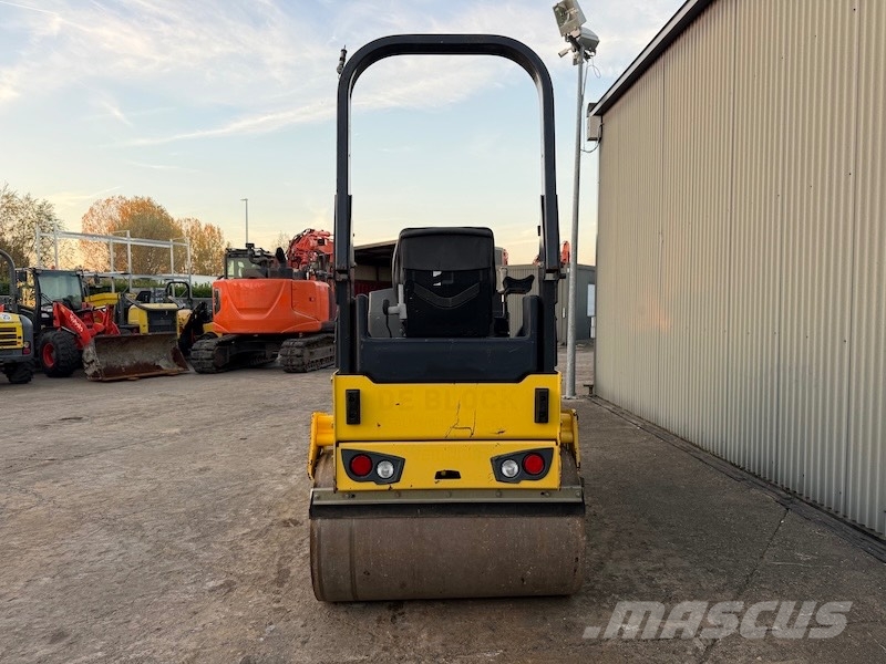 Bomag BW 120 AD-5 مداحل ثنائية الاسطوانة