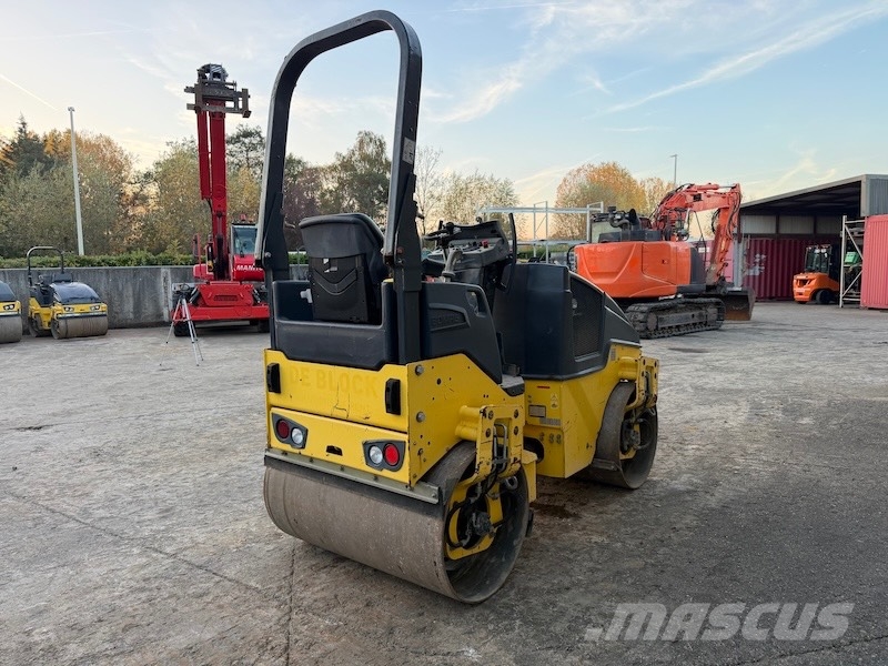 Bomag BW 120 AD-5 مداحل ثنائية الاسطوانة