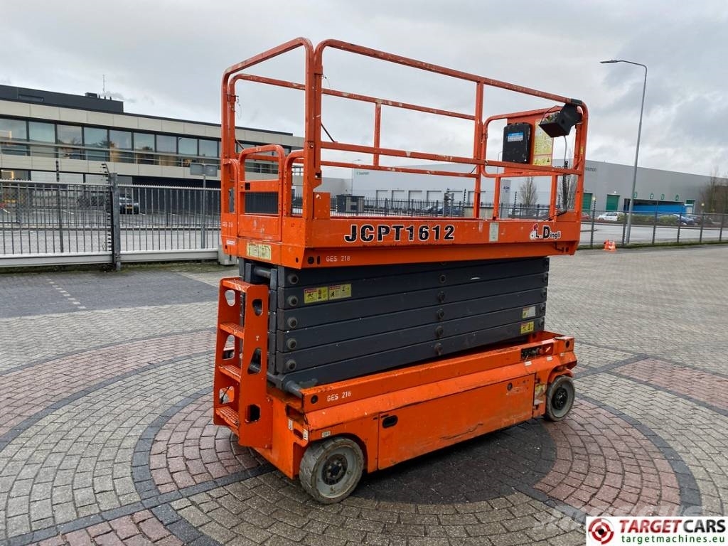 Dingli JCPT1612DC Electric Scissor Work Lift 1570cm Piattaforme a pantografo