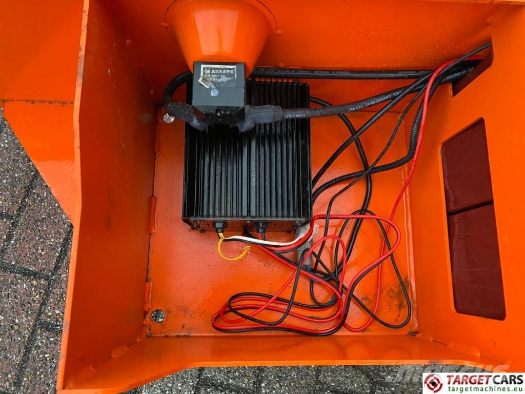 Dingli JCPT1612DC Electric Scissor Work Lift 1570cm Piattaforme a pantografo